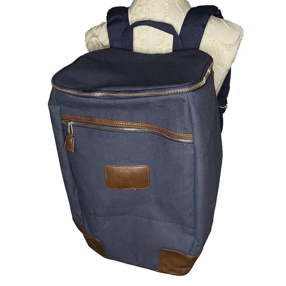 Disney Aulani Dark Blue Backpack Hawaii Day Pack, Travel Bag Carry On 17" x 10"